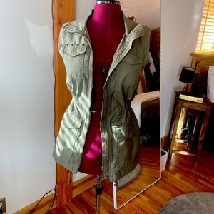 🎄BF🎄H&M Military Vest sz